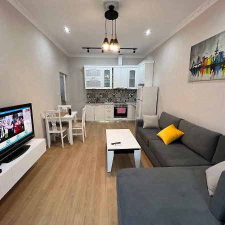 Leti Apartaments 21 Dhjetori Sc Tirana Esterno foto