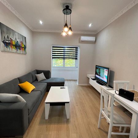 Leti Apartaments 21 Dhjetori Sc Tirana Esterno foto